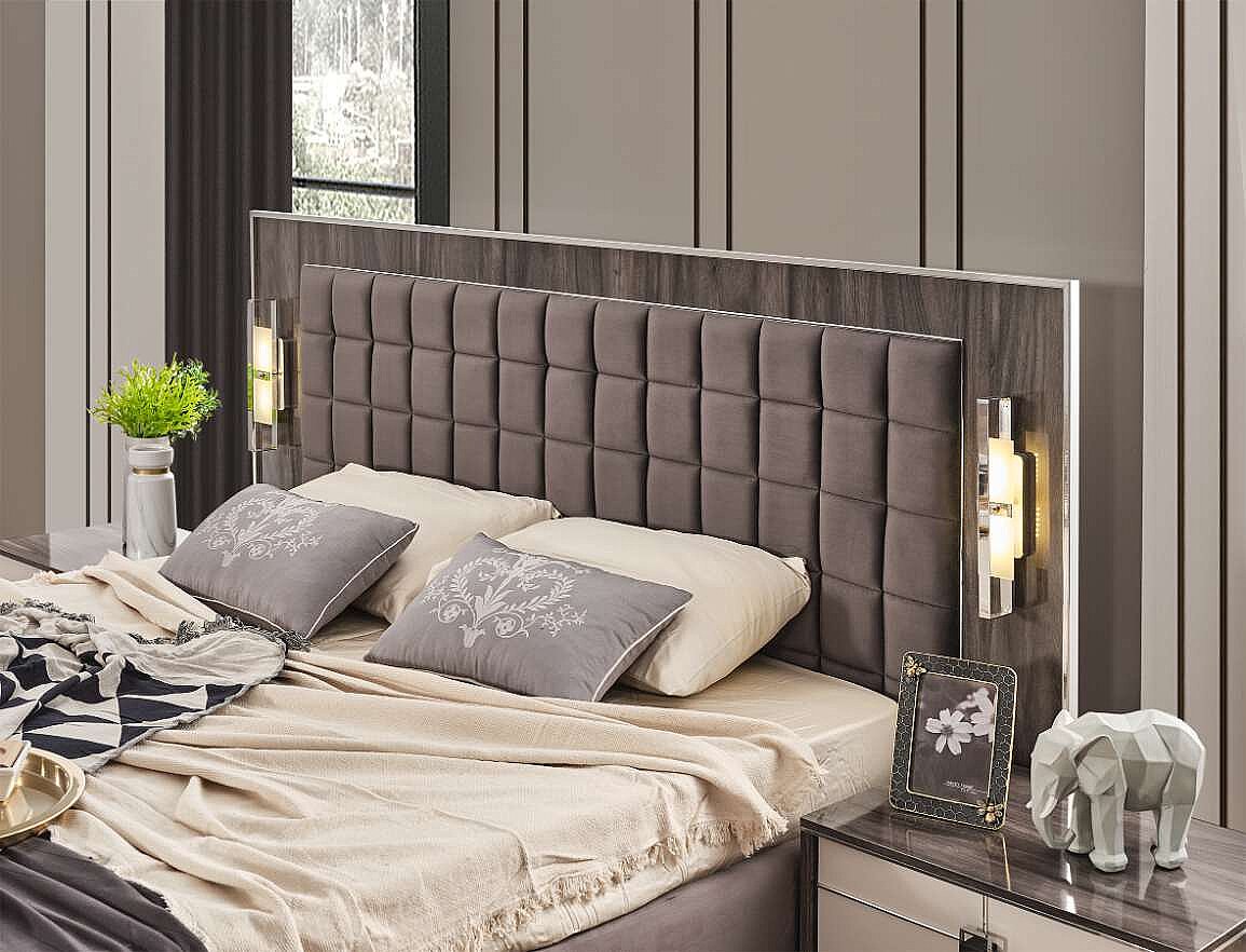Hilton Başlık - 1